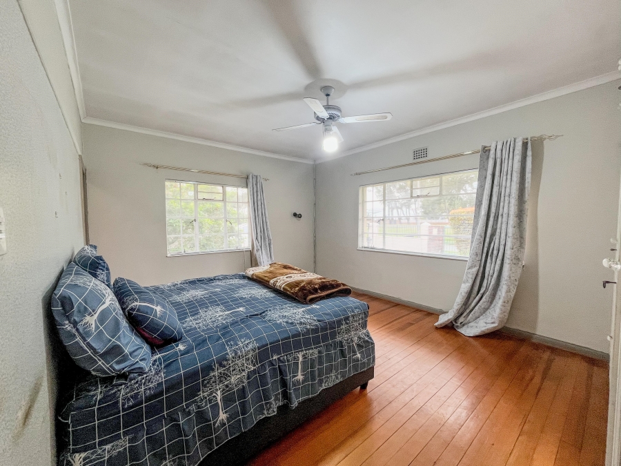 To Let 4 Bedroom Property for Rent in Pinelands Western Cape